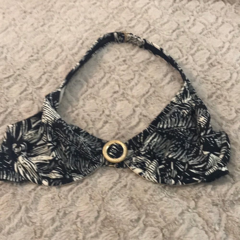 GUC 34 D Swim system halter bikini top